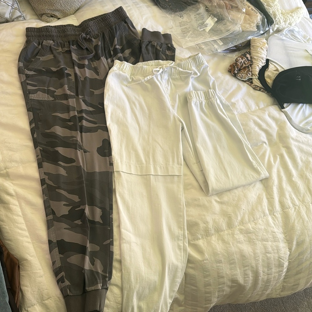 Soft cargo pant bundle